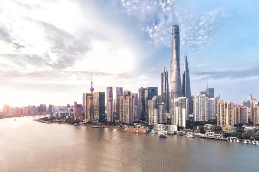 Echarm North Bund Tilanqiao Metro Station Hotel 3*