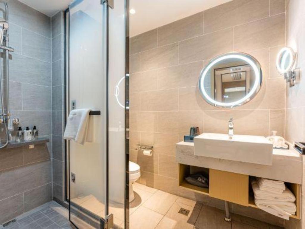 Echarm North Bund Tilanqiao Metro Station Hotel Shanghai