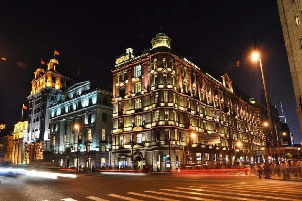 Echarm North Bund Tilanqiao Metro Station Hotel 3*