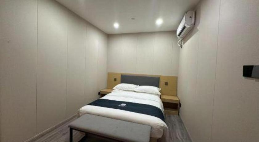 Echarm North Bund Tilanqiao Metro Station Hotel Shanghai